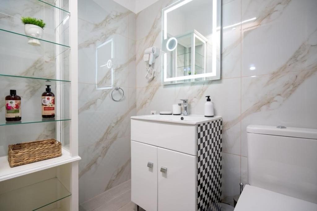 Apartment New Boutique Heartbeat Kypseli ! Athens